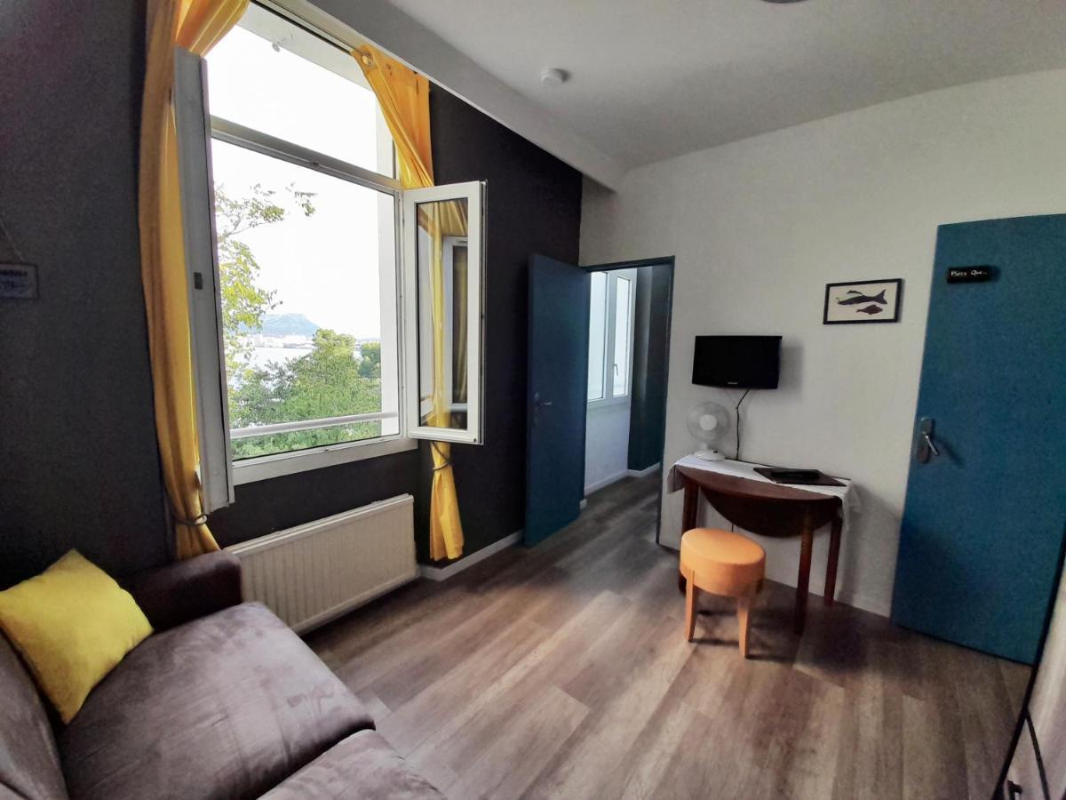 Villa-Chateau Les Terrasses - Tamaris, Plage Des Sablettes, Mer Au Bas De La Propriete Ла-Сейн-сюр-Мер Экстерьер фото